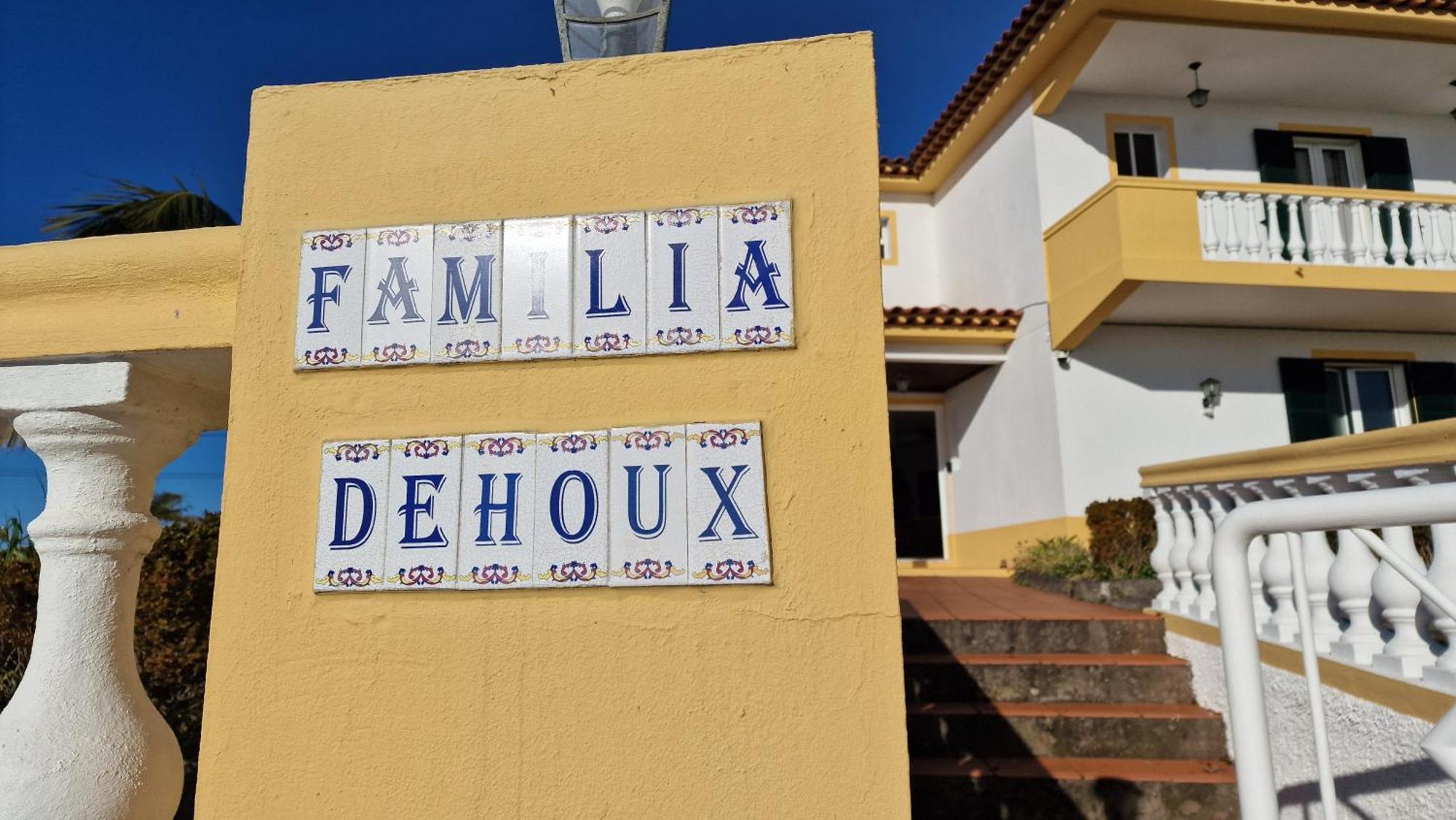 Villa Familia Dehoux Camacha  Eksteriør billede